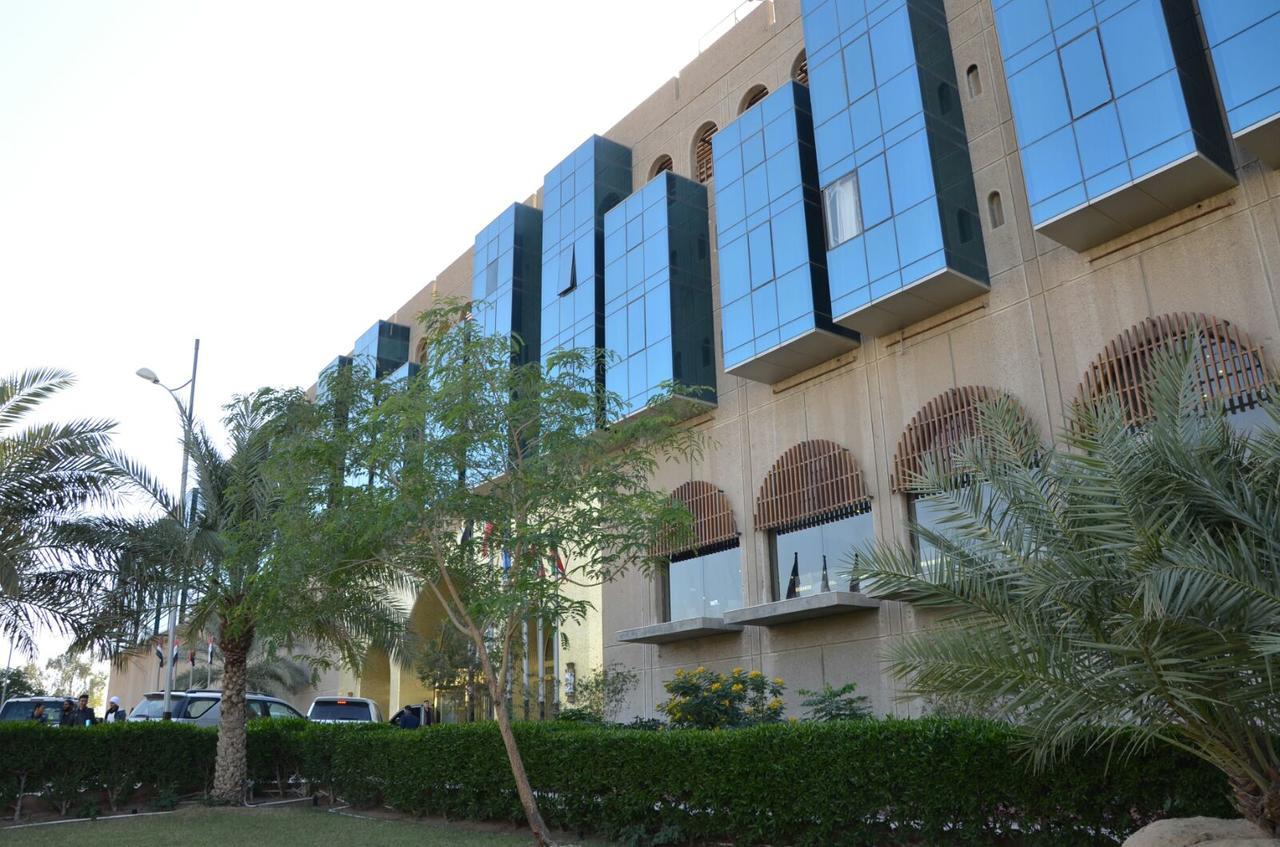 Basra International Hotel Exterior photo